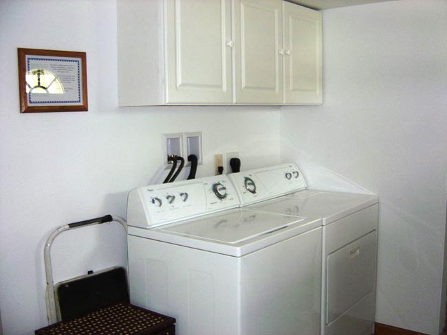Caledonia Haulers Bunk House Laundry Room